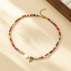 Letter F Ожерелья из круглых бусин в форме сердца из натуральных ракушек и разноцветных стеклянных семян, ожерелья шкентеля, 304 колье из нержавеющей стали, золотые, Буква F, 15.35 дюйм (39 см)