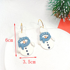 Снеговик Рождественские серьги-гвоздики из полимерной глины и латуни., золотые, снеговик, 60x35 мм