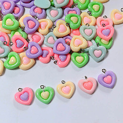 (52) Непрозрачная лаванда Непрозрачные подвески смолы, шарма сердца, с платиновыми железными петлями, разноцветные, 20x19x5.5 мм, отверстие : 2 мм