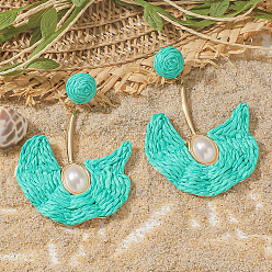 Бирюза Серьги-гвоздики из сплава рафии с подвесками, с пластиковой имитационной жемчужиной, золотые, бирюзовые, 75x50 мм
