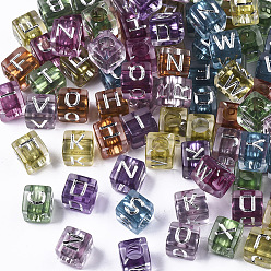 Gemischte Farbe Transparente Acryl Perlen, horizontales Loch, Würfel mit Buchstaben, Silbern Plattiert Versilbert, Gemischte Farbe, 6x6x6 mm, Bohrung: 3 mm, über 2900pc / 500g