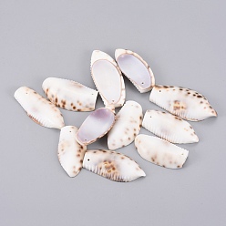 Seashell Color Shell Pendants, Seashell Color, 47~65x24~32x7~10mm, Hole: 1.5mm
