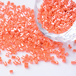 Оранжево-Красный Непрозрачные цвета с блеском двух граненых стеклянных бусин, круглое отверстие, шестиугольник, оранжево-красный, 2~6x2 мм, Отверстие : 0.5 мм , около 21000 шт / 450 г, 450 г / мешок