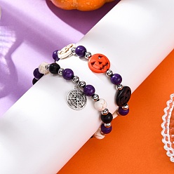 Оранжево-Красный 2шт. браслеты из стеклянных и синтетических бирюзовых бусин, Браслеты с подвесками из сплава и эмали на Хэллоуин для мужчин и женщин, тыква и паутина, оранжево-красный, внутренний диаметр: 2-1/8 дюйм (5.4 см)
