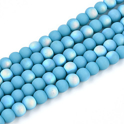 Небесно-голубой Матовые непрозрачные стеклянные бусы пряди, круглые, с половиным покрытием, с покрытием AB цвета, голубой, 4~4.5 мм, отверстие : 0.6 мм, около 97~100 шт / нитка, 14.76~15.16 дюйм (37.5~38.5 см)