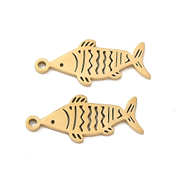 Chapado en Oro Real 18K 304 colgantes de acero inoxidable, dijes de peces rayados, revestimiento de iones (ip), real 18 k chapado en oro, 24x10x1.3 mm, agujero: 1.5 mm