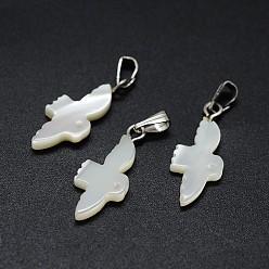 Platine Pendentifs de coquille, avec les accessoires en laiton, oiseau, platine, 20~22x6~8x2~3mm, Trou: 2x5mm