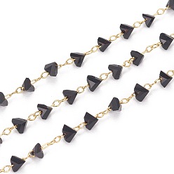 Черный Ручной цепи стекло бисером, с фурнитурой латунной золотого тона, пайки, долговечный, треугольные, граненые, чёрные, 3.5~4x4~4.5x3 мм, около 32.8 футов (10 м) / рулон