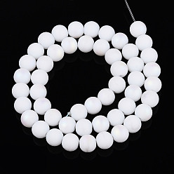 Белый Матовые непрозрачные стеклянные бусы пряди, круглые, с половиным покрытием, с покрытием AB цвета, белые, 8~8.5 мм, отверстие : 1 мм, около 51~53 шт / нитка, 14.57~15.35 дюйм (37~39 см)