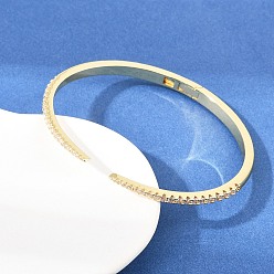 Настоящее золото 18K Браслеты на шарнирах из латуни с микропаве и прозрачным фианитом, браслеты-манжеты для женщин, долговечный, стойки покрытие, без свинца и без кадмия, реальный 18 k позолоченный, внутренний диаметр: 2.13x1.85 дюйм (5.4x4.7 см)