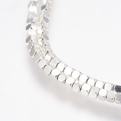 с Покрытием Серебра Сорта aa немагнитные синтетические гематитовые шарики, кубические, со серебряным покрытием, 1.5x1.5x1.5 мм, отверстие : 0.5 мм, около 270 шт / нитка, 15.7 дюйм (40 см) в длину