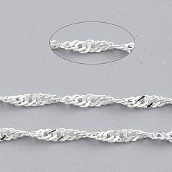 Серебро Сингапурские паяные латунные покрытые железом цепи, цепи водных волн, с катушкой, серебряный цвет гальваническим, 2.5x1.7x0.3 мм, около 39.37 футов (12 м) / рулон