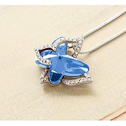 Королевский синий Бабочка латунный паве стеклянный камень ожерелья с подвеской, платина, королевский синий, 17.72 дюйм (45 см)