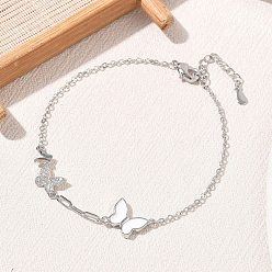 Platine Bracelets en laiton sertis de micro-pavés de zircon cubique blanc transparent et à maillons papillon, avec l'émail, plaqué longue durée, crémaillère plaquage, sans plomb et sans cadmium, platine, 6.69 pouce (17 cm)