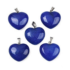 Белый Нефрит Окрашенные натуральные белые подвески, сердце прелести, с железными поручнями, платина, синие, 27~27.5x27~28x11~12 мм, отверстие : 4.5x7.5 мм