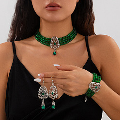 Изумруд Ожерелье с подвеской из сплава со стеклянными стразами в форме капли, серьги-гвоздики и браслет, платина, изумруд, 400 мм