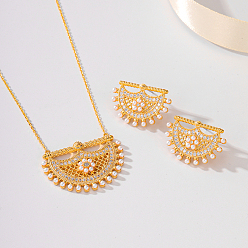 Золотой Комплекты из латунных подвесок в форме луны и серег-гвоздиков с микропаве из прозрачных кубических цирконий для женщин, золотые, ожерелья: 16.34 дюйм (41.5 см)