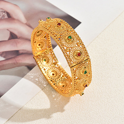 Золотой Винтажные полые латунные браслеты с микропаве из кубического циркония и филигранной отделкой., шарнирные браслеты для женщин, цветок, золотые, внутренний диаметр: 2.36 дюйм (6 см)