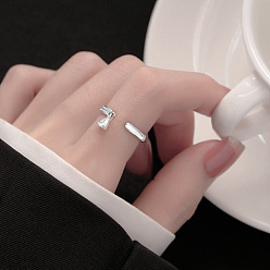 Teardrop Латунные микропаве кубические цирконии манжеты открытые кольца для женщин, платина, слеза, внутренний диаметр: регулируемый