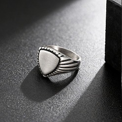 Plata Antigua 304 anillos de acero inoxidable para los hombres, triángulo, plata antigua, tamaño de EE. UU. 10 (19.8 mm)