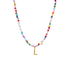 Letter L Ожерелье в стиле бохо 304 из нержавеющей стали с подвеской в виде инициала, искусственным жемчугом и разноцветными стеклянными бусинами для женщин, золотые, Письмо L, 16.54 дюйм (42 см)
