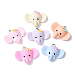 (52) Непрозрачная лаванда Непрозрачные подвески смолы, голова слона с цветком, с платиновым тоном железная петля, разноцветные, 23x28x9 мм, отверстие : 2 мм