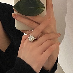 Квадрат Родиевое покрытие 925 регулируемые кольца из стерлингового серебра, с натуральной жемчужиной, платина, квадратный, внутренний диаметр: 17~19 мм