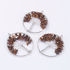 Тигровый глаз Натуральные тигровые глазные чипсы большие подвески, с латунной фурнитурой платинового цвета, древо жизни, 56~59x50~51x6 мм, отверстие : 4.5 мм