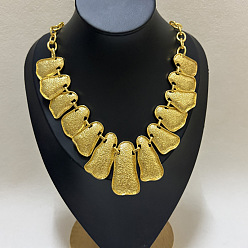 Golden Vintage Alloy Textured Geometric Bib Necklaces for Women, Golden, 15.75~19.69 inch(40~50cm)