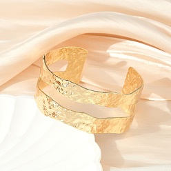 Настоящее золото 18K Латунный браслет с открытой манжетой для женщин, без кадмия и без свинца, реальный 18 k позолоченный, 1-1/8 дюйм (2.9~3 см), внутренний диаметр: 2-1/8x2-3/8 дюйм (5.25x5.9 см)