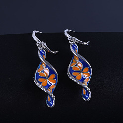 Платина Серьги-кольца из сплава с эмалью, твист с цветочным узором, платина, 40 мм