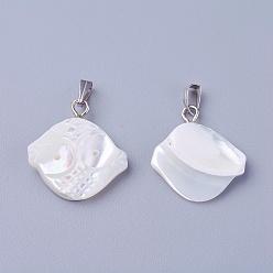 Shell Shell Pendants, with Brass Findings, Platinum, 19.5~19.7x17.7~18x3.5~4.4mm, Hole: 1.5~2.5x5~6mm