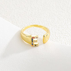 Letter E Браслет-манжета из латуни с микропаве и цветными кубическими циркониями, открытые кольца., буквы, золотые, Письмо E, 15~20 мм