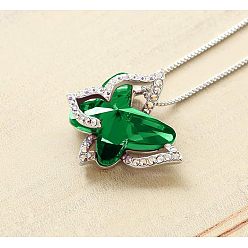 Зеленый Бабочка латунный паве стеклянный камень ожерелья с подвеской, платина, зелёные, 17.72 дюйм (45 см)