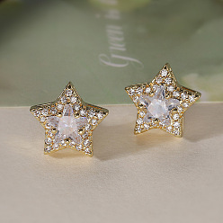 Звезда Серьги-гвоздики из латунного микро-паве, золотые, звезда, 11.5x12 мм