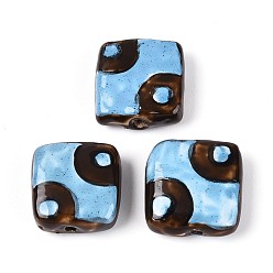 Светло-Голубой Ручной фарфоровые керамические шарики, квадратный, Famille выросли стиле, Небесно-голубой, 17.5~19x17~18.5x6~7 мм, отверстие : 1.4~2 мм